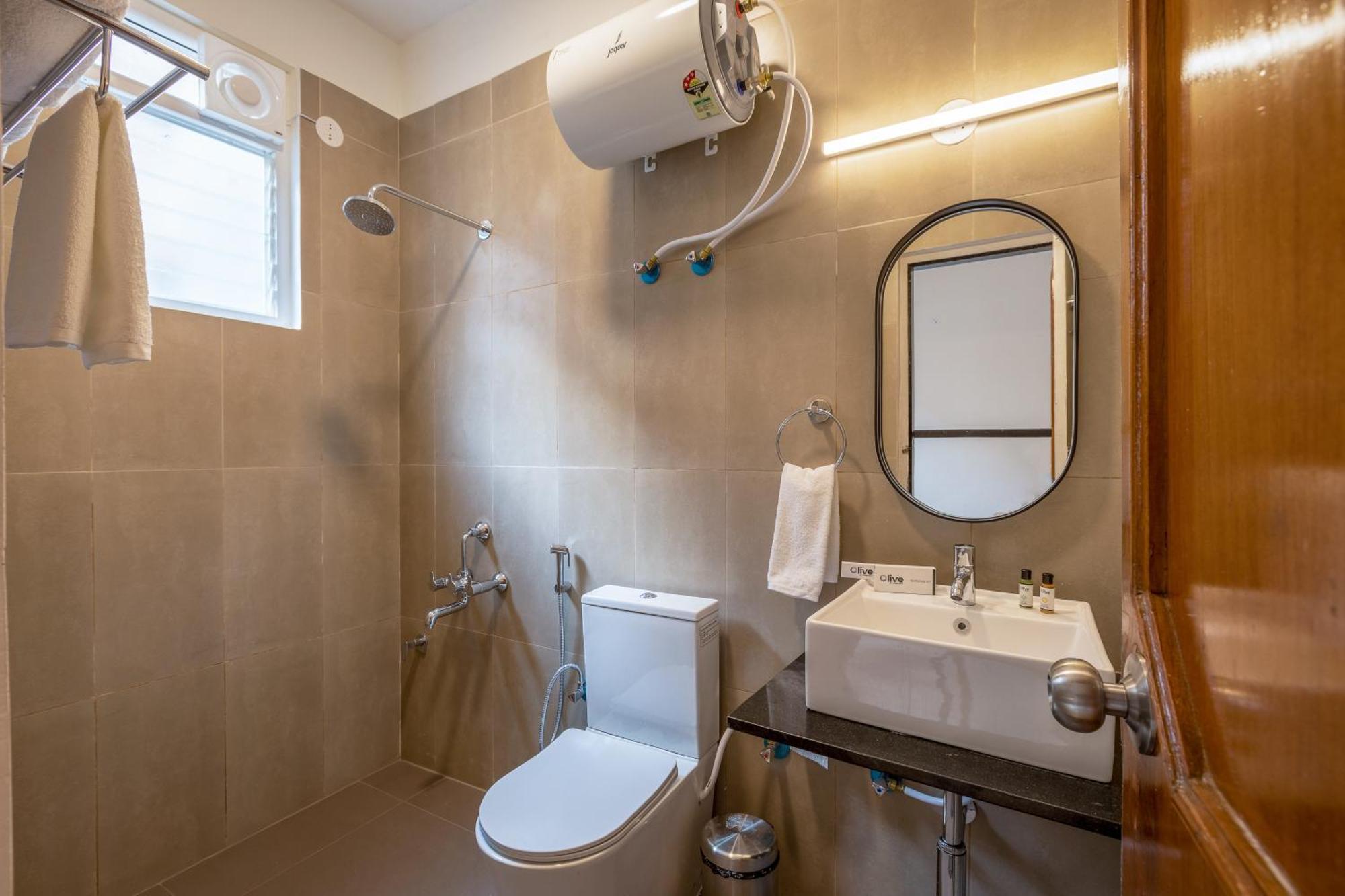 Olive Hotel Palace Road By Embassy Group Bengalúr Exteriér fotografie